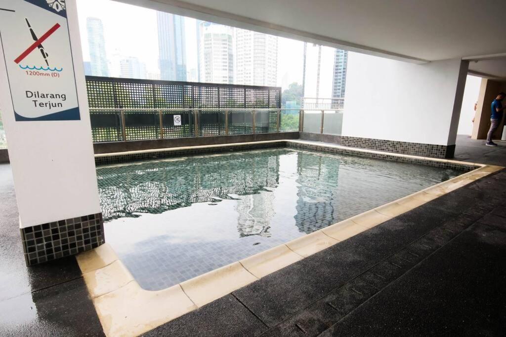 Apartamento Legasi Kampung Baru By Airhost Kuala Lumpur Exterior foto