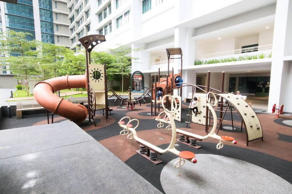 Apartamento Legasi Kampung Baru By Airhost Kuala Lumpur Exterior foto